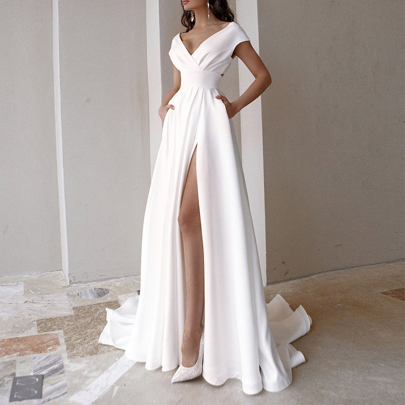 Damen elegantes Maxikleid mit tiefem V-Ausschnitt und seitlichem Schlitz