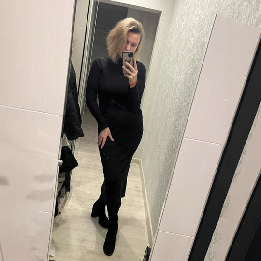 Damen Figurbetontes Rollkragen-Maxikleid aus Feinstrick mit schmaler Silhouette Shop Nory