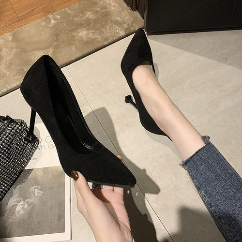Damen spitze Pumps mit geometrischem Stiletto-Absatz und weichem Velours-Obermaterial Shop Nory