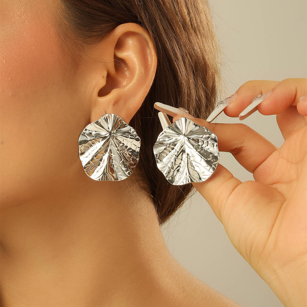 Damen Designer Ohrringe im eleganten Blattform Shop Nory