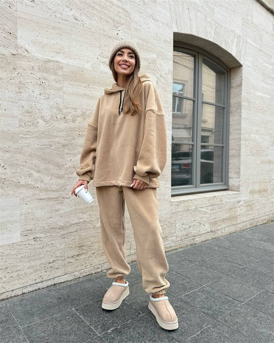 Damen Bequemes Fleece-Hoodie und Jogginghose Set Shop Nory