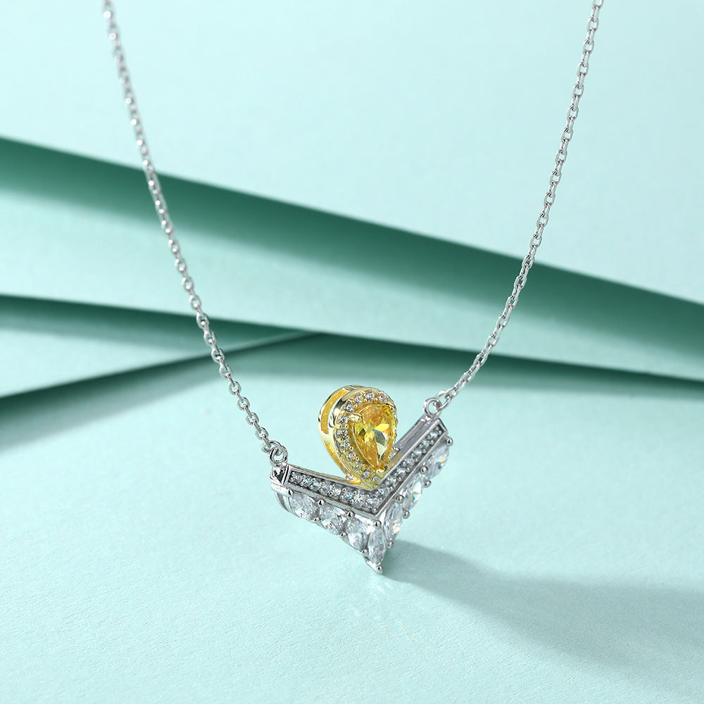 Damen Halskette mit tropfenförmigem Edelstein und funkelnder Zirkonia-Verzierung Shop Nory