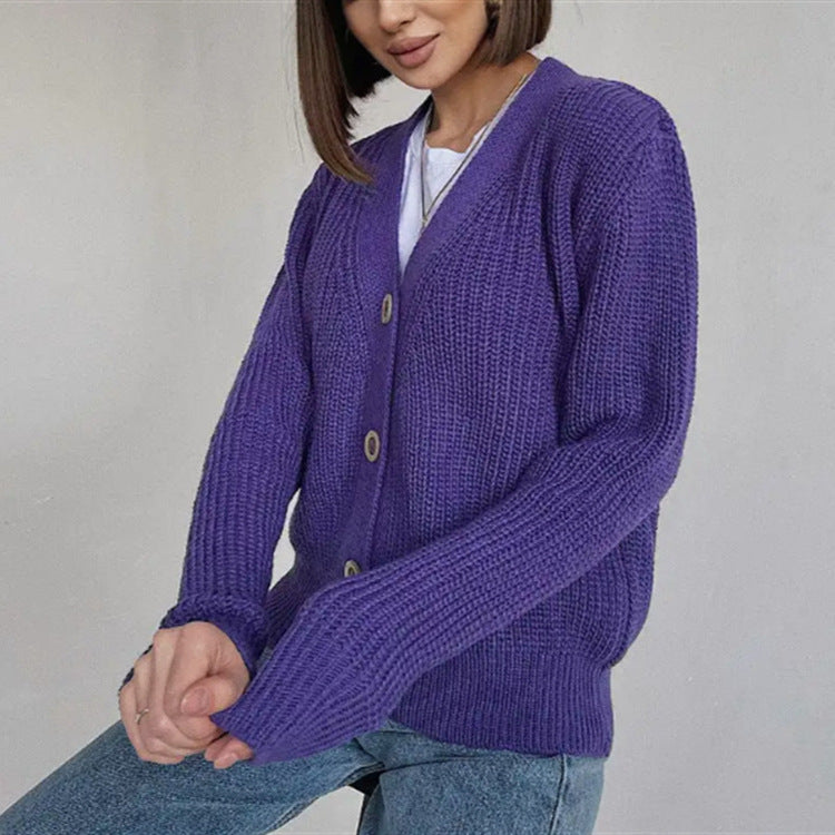 Damen Boxy-Grobstrick-Cardigan mit tiefer V-Leiste, Holzknopfverschluss und geripptem Saum Shop Nory