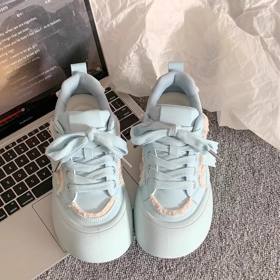 Damen Plateausneaker mit Plüschbesatz, weich gepolsterter Innensohle und skulpturierter Sohle Shop Nory