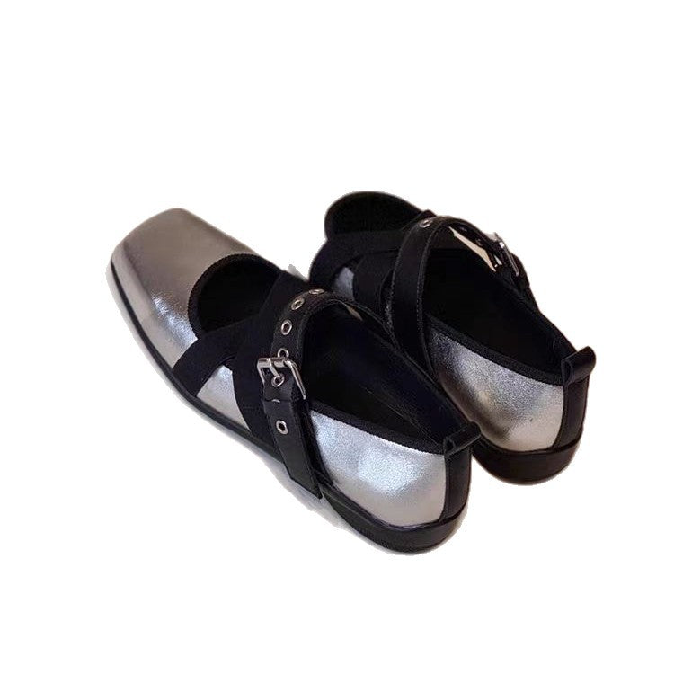 Damen Mary-Jane-Slipper mit quadratischer Zehenpartie, gekreuzten Elastikriemen und Ziergurt Shop Nory