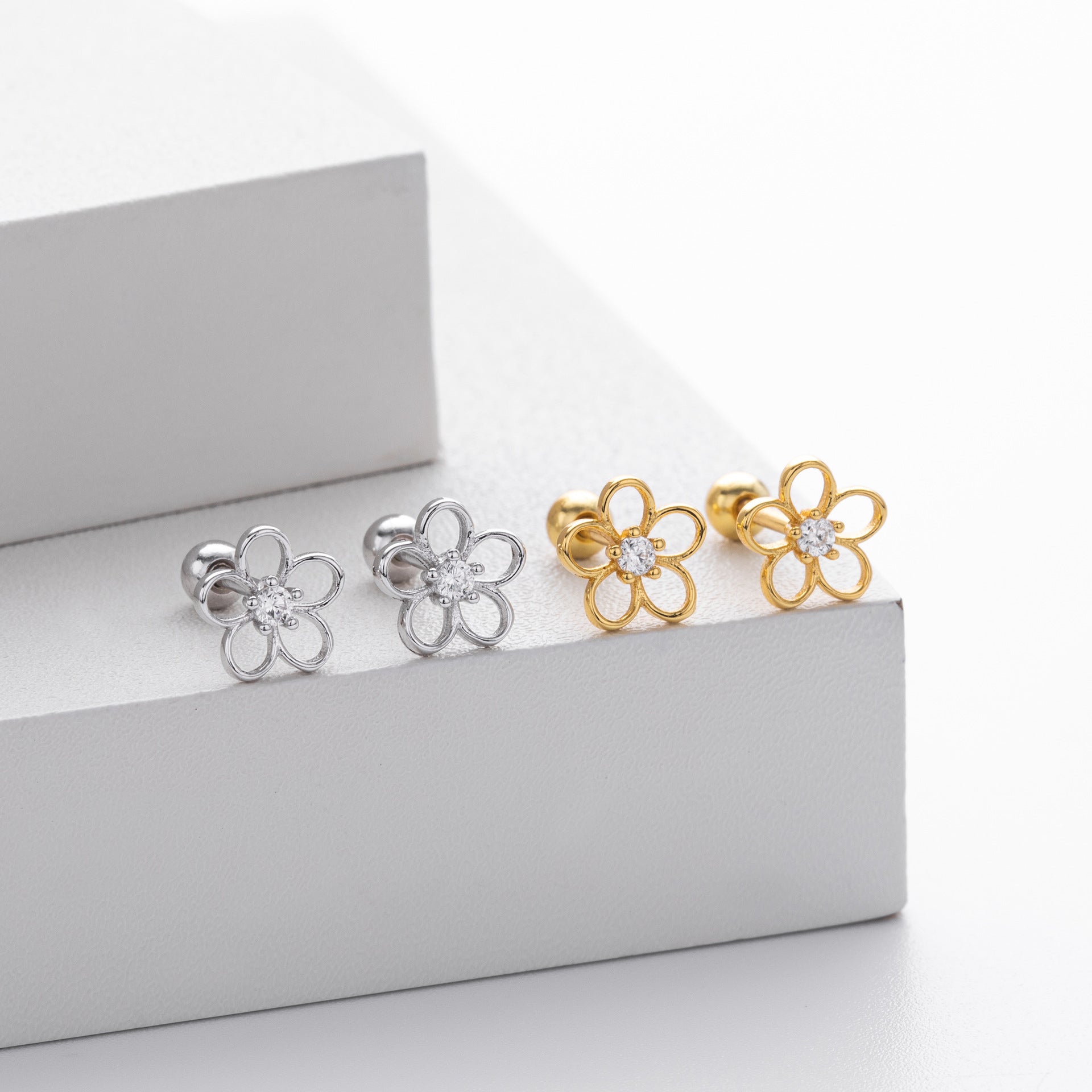 Damen Ohrstecker im floralen Design aus hochwertigem 925er Sterling Silber Shop Nory