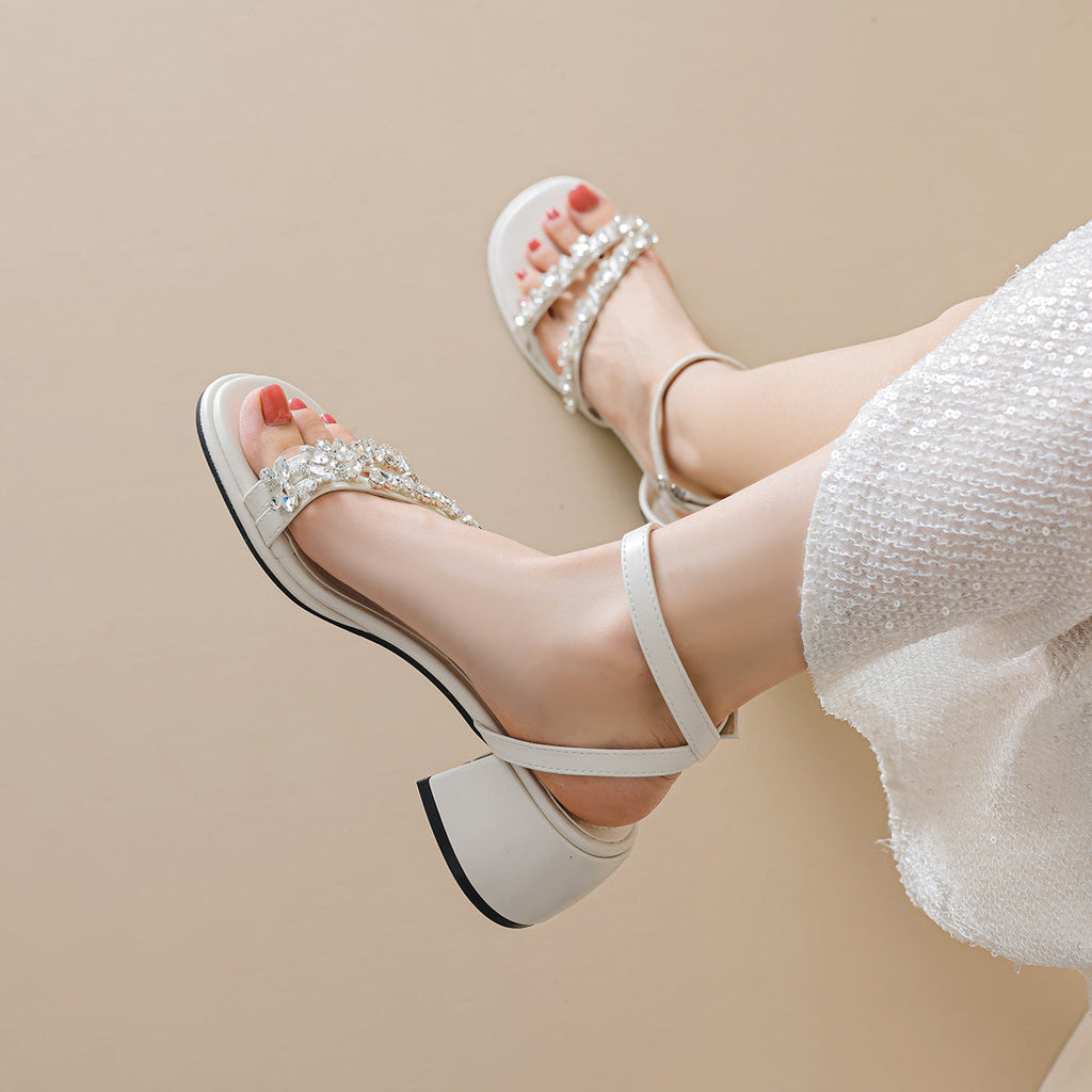 Damen elegante Sandalen mit funkelnden Strassdetails