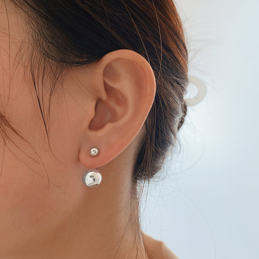 Damenohrringe mit floralem Rosen-Design und eleganten Perlenakzenten Shop Nory