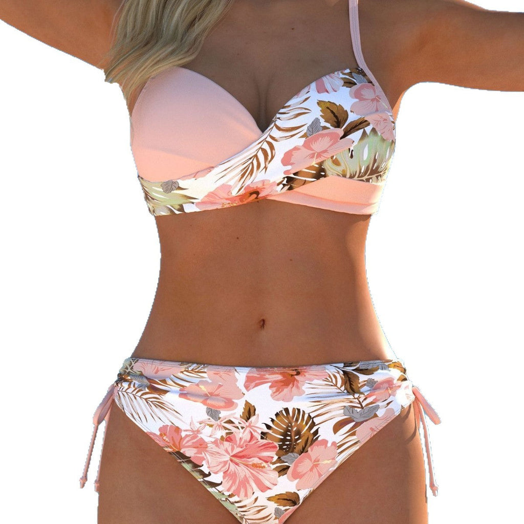Damen Bikini-Set mit stilvollem Karomuster und goldfarbenen Akzenten