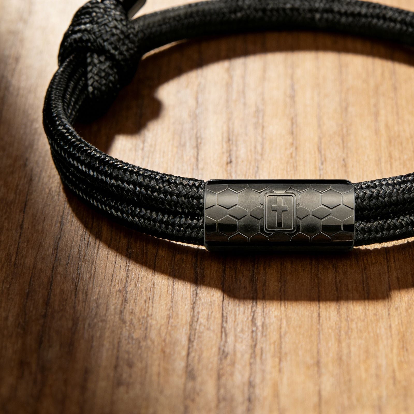 Herren elegantes Paracord-Armband mit innovativem Verschluss Shop Nory