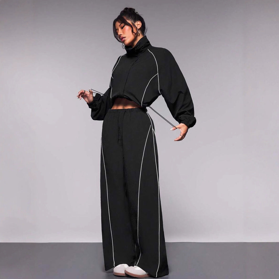 Damen modische Windbreaker-Jacke im lässigen Schnitt mit elastischen Details und hohem Kragen