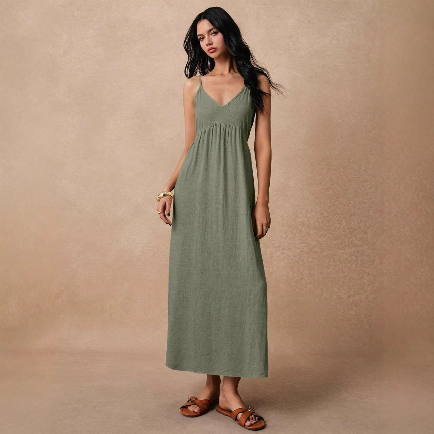 Damen Maxikleid mit feinen Spaghettiträgern und leichtem, atmungsaktivem Material Shopnory