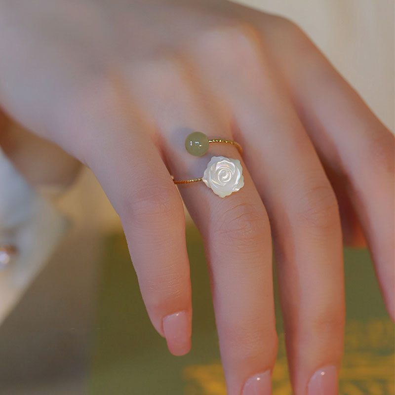 Damen Offener Ring mit filigranem Rosen-Design und eleganter Steinverzierung Shop Nory