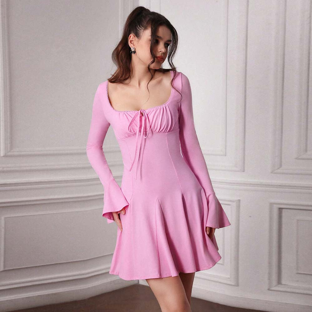 Damen gerafftes Skater-Minikleid mit Bustier-Tie, taillierter Schnitt und ausgestellten Glockenärmeln Shop Nory
