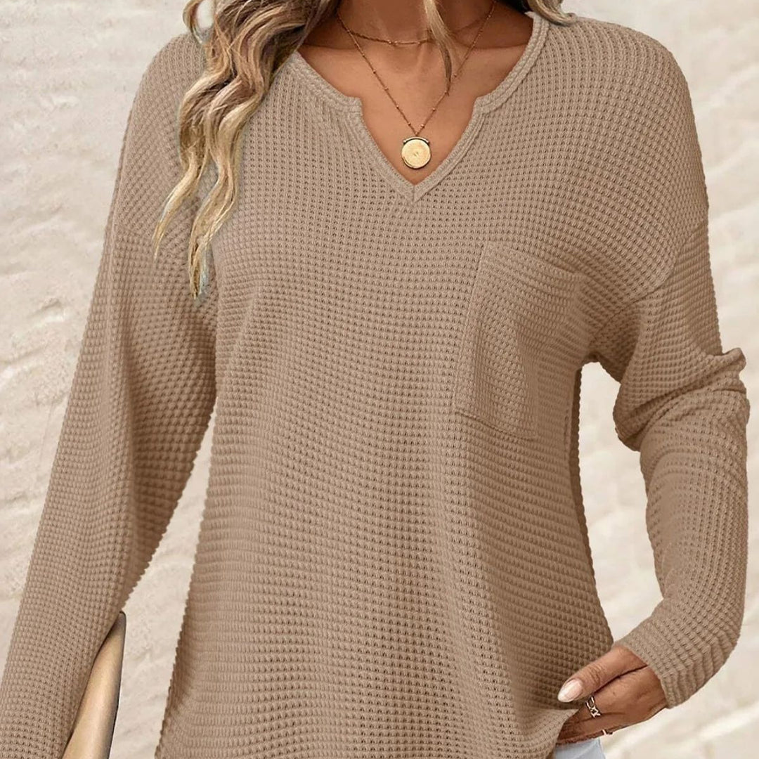 Damen Waffelstrick-Longsleeve mit V-Notch, Brusttasche und legerer Oversize-Passform Shop Nory