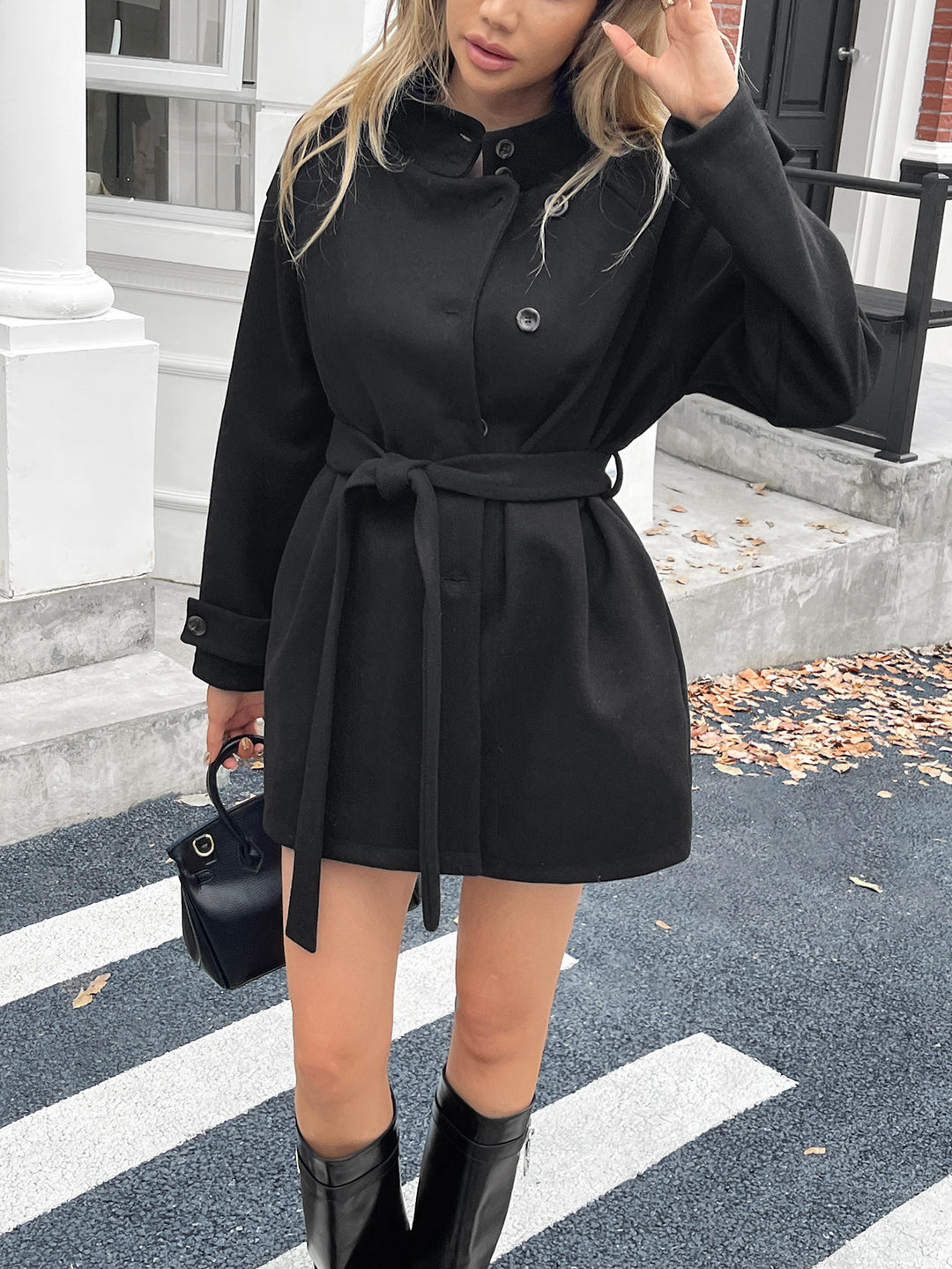 Damen nan taillierter Kurzmantel mit Stehkragen, Bindegürtel und Raglanärmeln Shop Nory