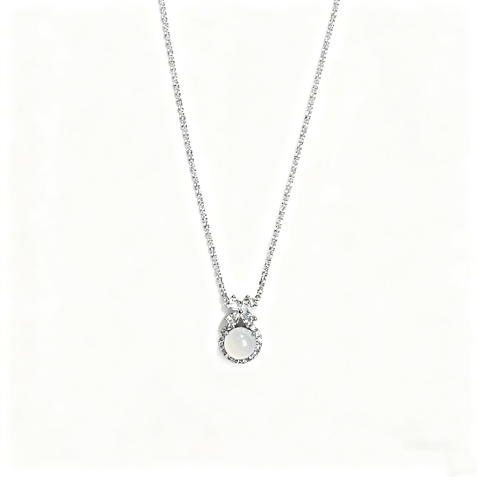 Damen elegante Halskette mit funkelndem Anhänger aus Halbedelstein Shop Nory