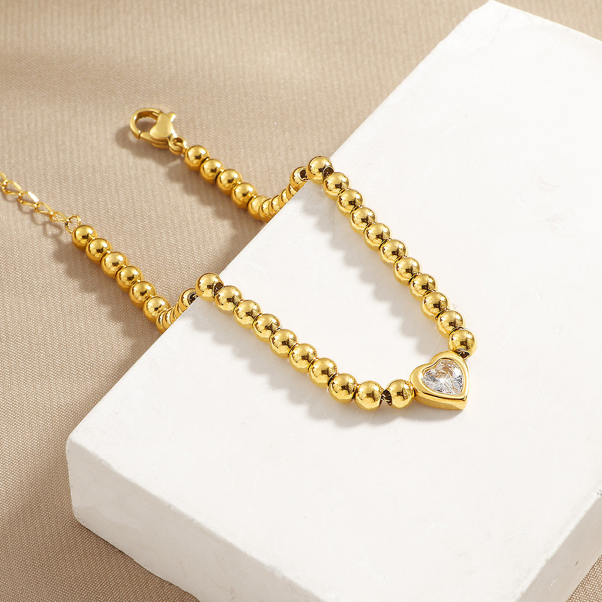 Damen Herzförmiges Kristall-Akzent Perlenarmband Shop Nory