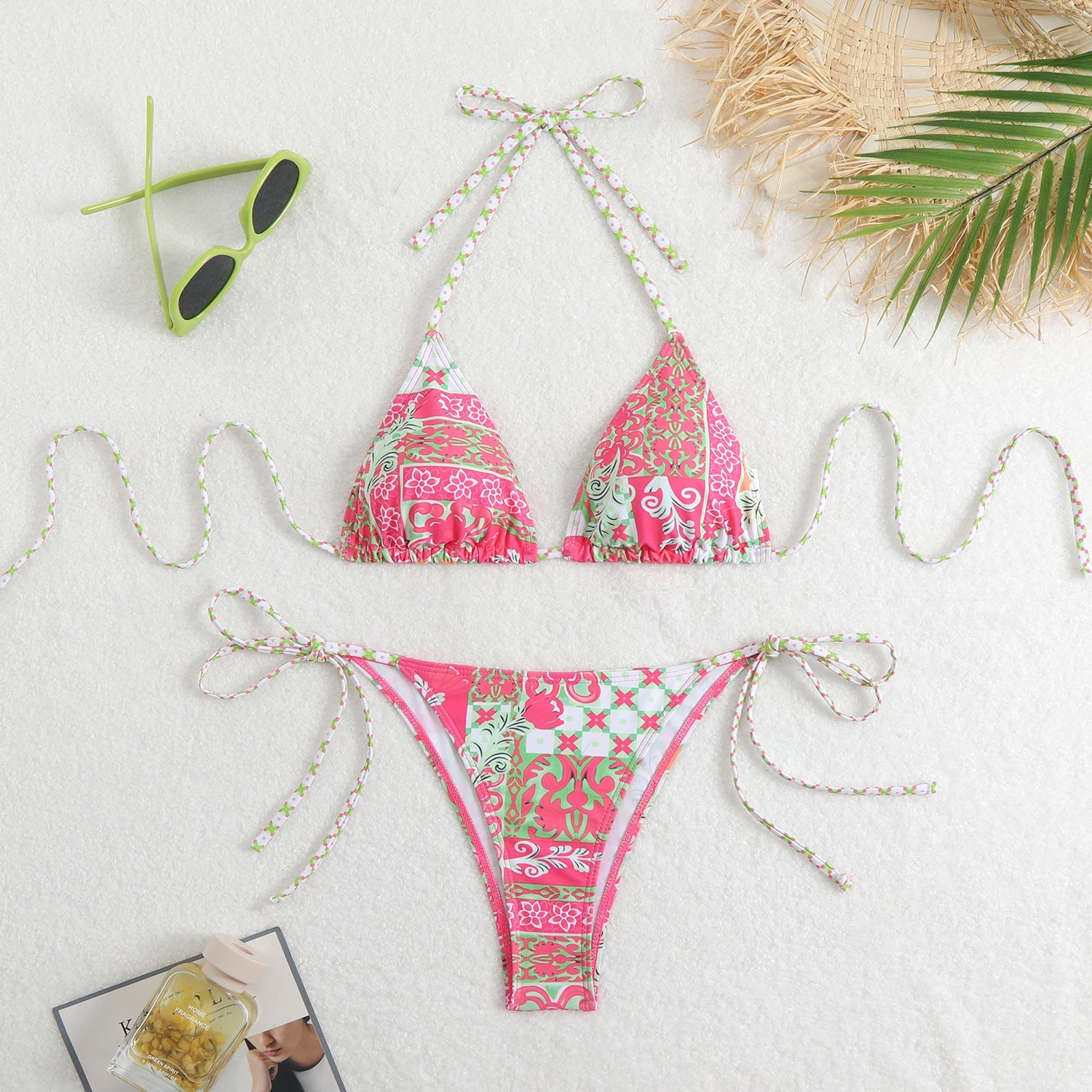 Damen Triangel-Bikini-Set mit verspieltem Blumenmuster und feinen BindShopnoryändern