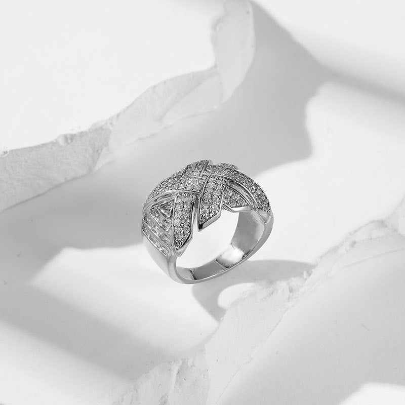 Damen glamouröser Schmuckring mit Zirkonia Shop Nory