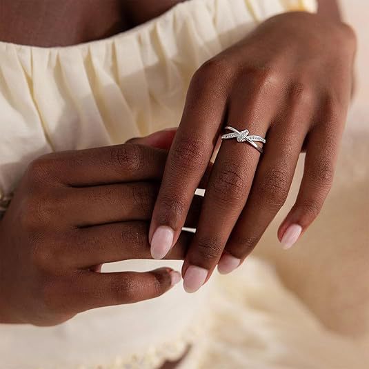 Damen Funktionsring mit elegantem Kreuzdesign Shop Nory