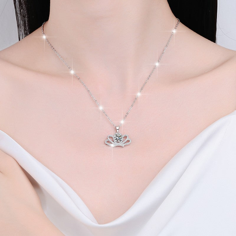 Damen Anhänger-Halskette mit prachtvollem Kronen-Design Shop Nory
