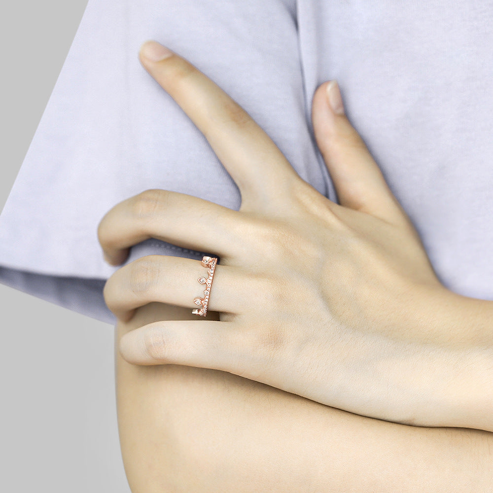 Damen Kranzring mit funkelnden Zirkonia und elegantem Design Shop Nory