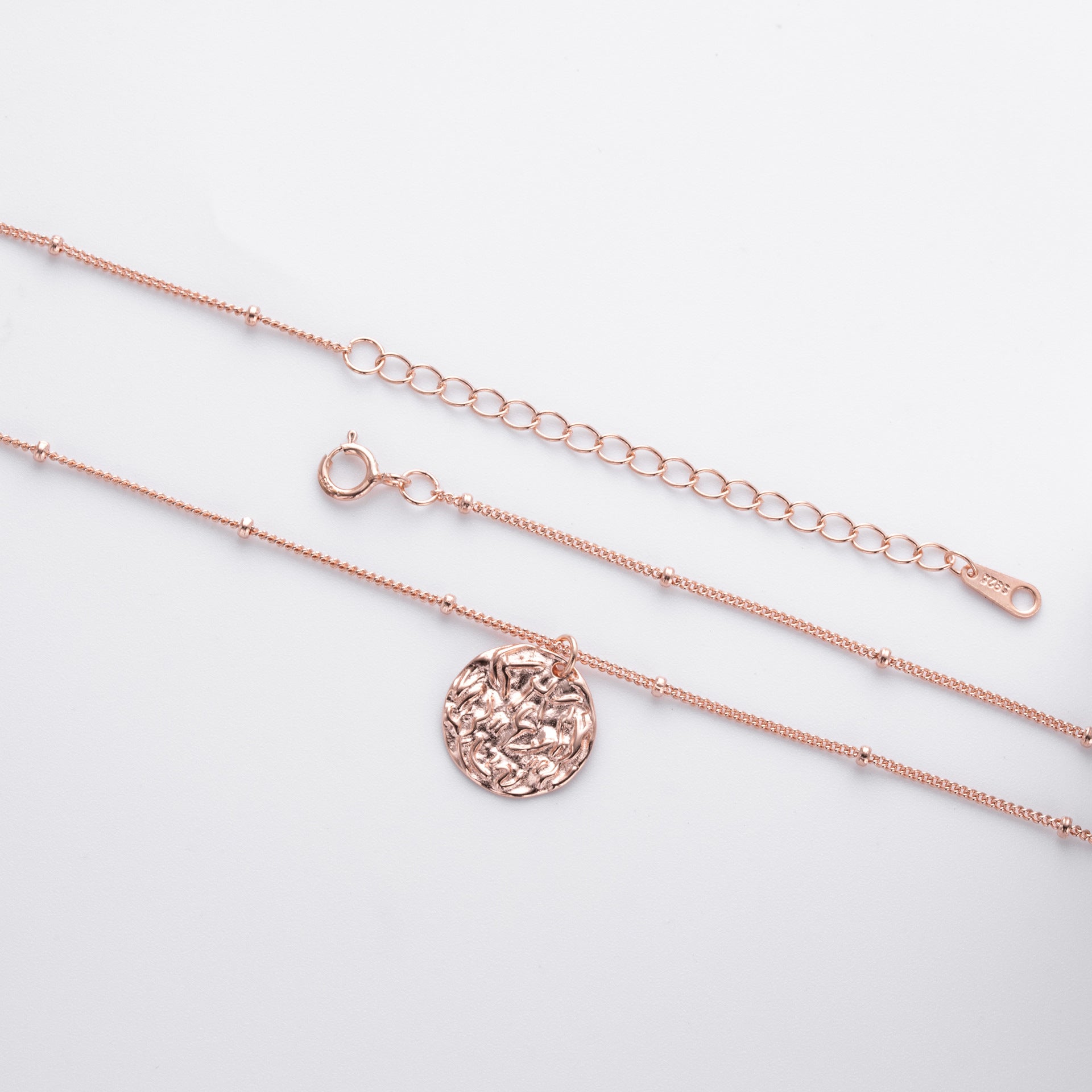 Damen Halskette mit graviertem Medaillonanhänger Shop Nory
