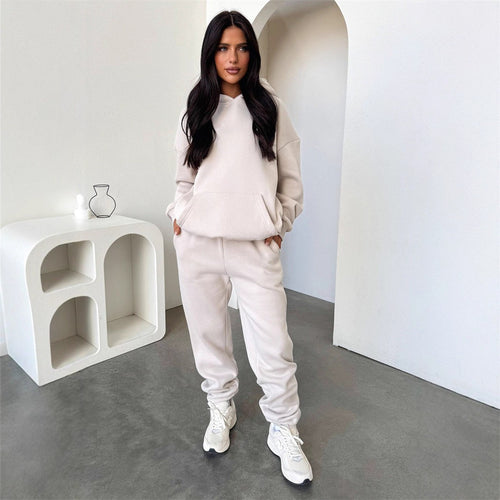 Damen Loungewear-Set mit oversized Kapuzenpullover und hochgeschnittener Kordelzug-Jogginghose aus Baumwollmischung Shop Nory