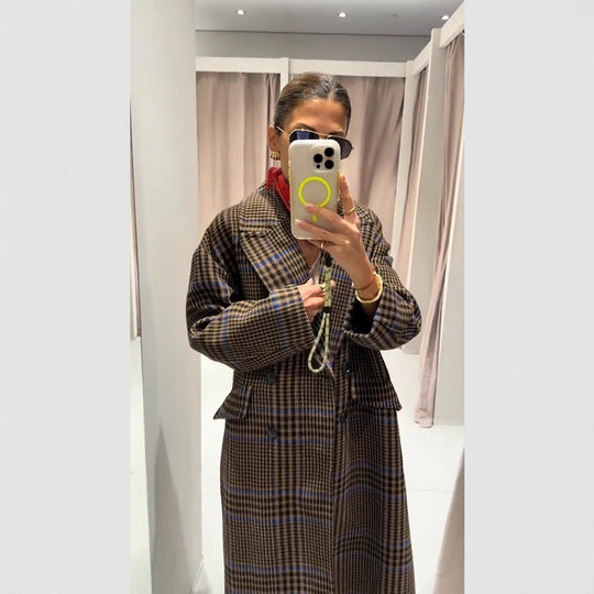 Damen Maxilanger Oversize-Doppelreihiger Mantel mit betonter Schulter und Pattentaschen Shop Nory