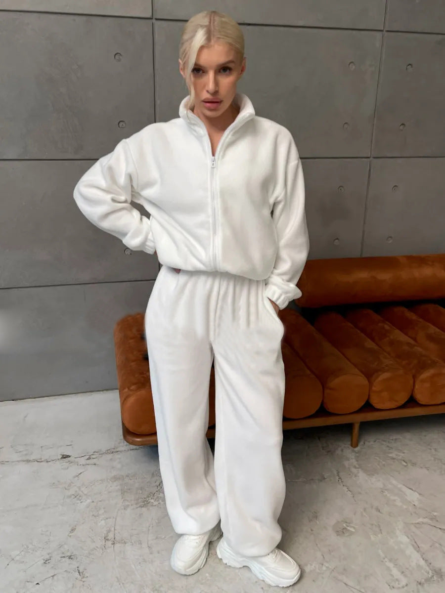 Damen ultrasoftes Microfleece-Set mit kurzer Stehkragen-Zipjacke und weitem High‑Waist Loungehose Shop Nory