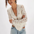 Damen Spitzenbluse im romantischen Design mit weitem Arm