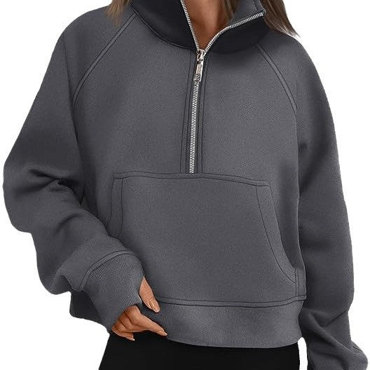 Damen nan cropped Halbzip-Sweatshirt mit hohem Stehkragen, Kängurutasche und überschnittener Schulter Shop Nory