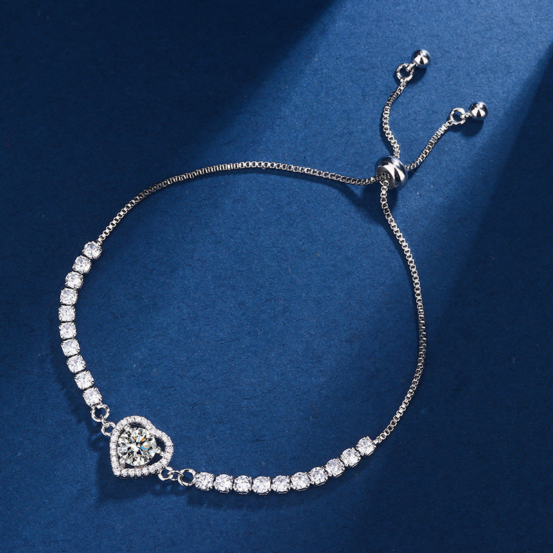 Filigranes Armband mit Funkelnder Kristallblüte
