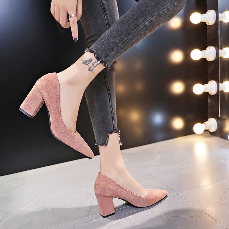 Damen Samtige Spitz-Pumps mit mittelhohem geometrischem Blockabsatz Shop Nory