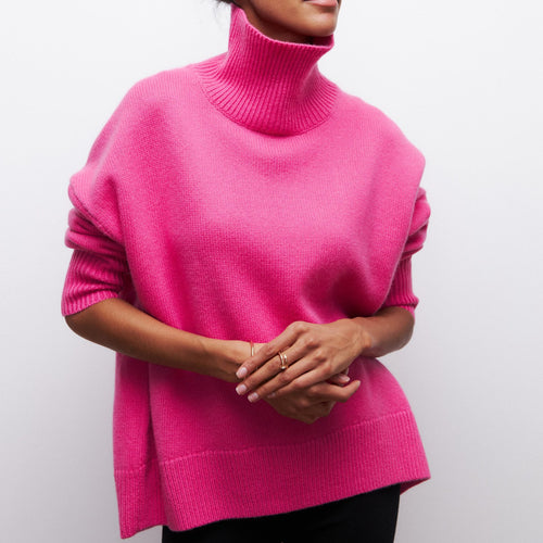 Damen Kuscheliger Oversize Rollkragenpullover mit verdeckten Seitenschlitzen und extra langem Rippbund Shop Nory