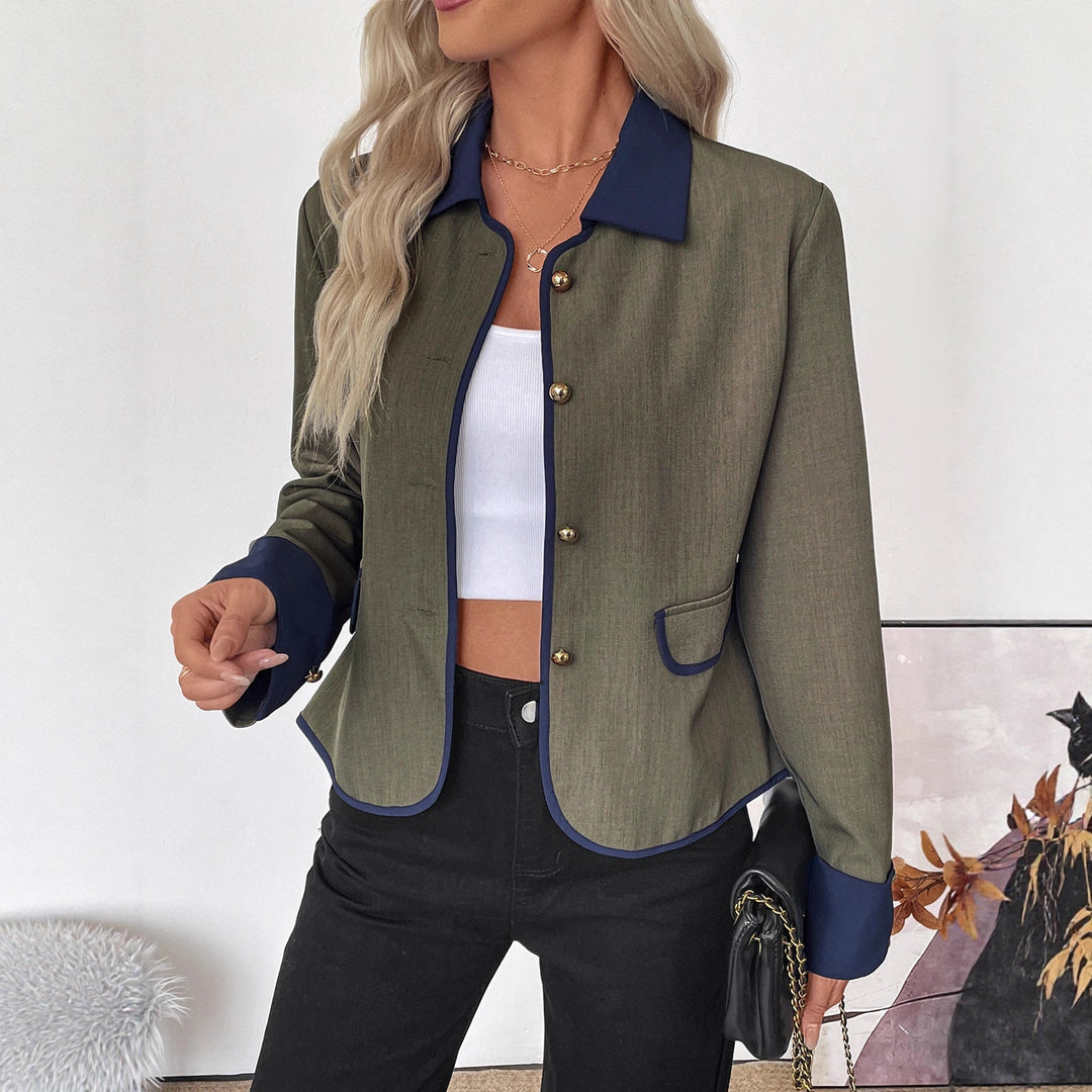 Damen Kurzblazer mit Kontrastpaspel, Umlegekragen und Zierknöpfen Shop Nory