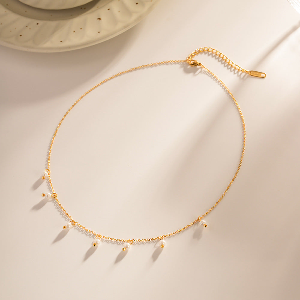 Damen Halskette mit eleganten Süßwasserperlen und feiner Gliederkette Shop Nory