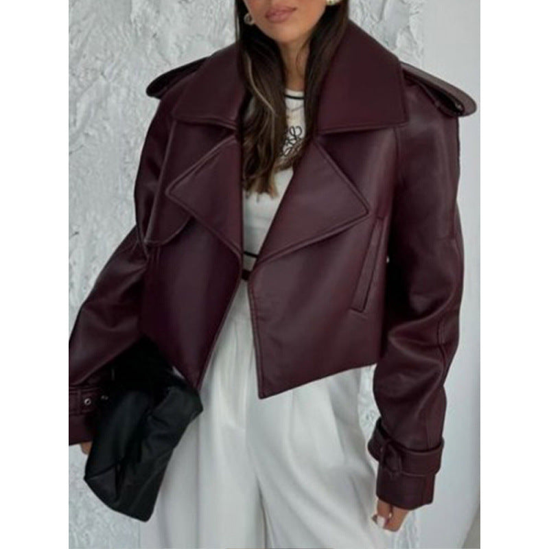 Damen Cropped-Bikerjacke aus Kunstleder mit übergroßem Revers, verstellbaren Manschetten und Epauletten Shop Nory