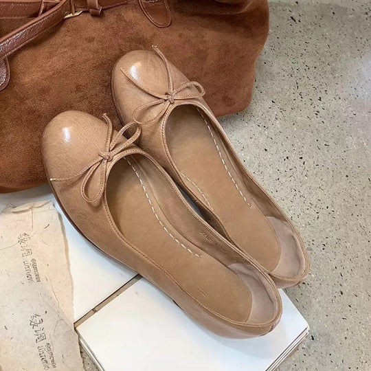 Damen Ballerinas aus hochwertigem Leder mit zierlichem Schleifenakzent