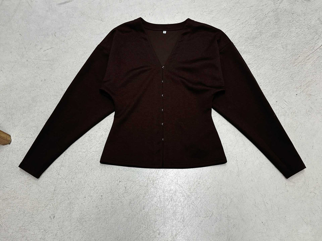 Damen nan taillierte Feinstrickcardigan mit V-Ausschnitt und Häkchenverschluss Shop Nory
