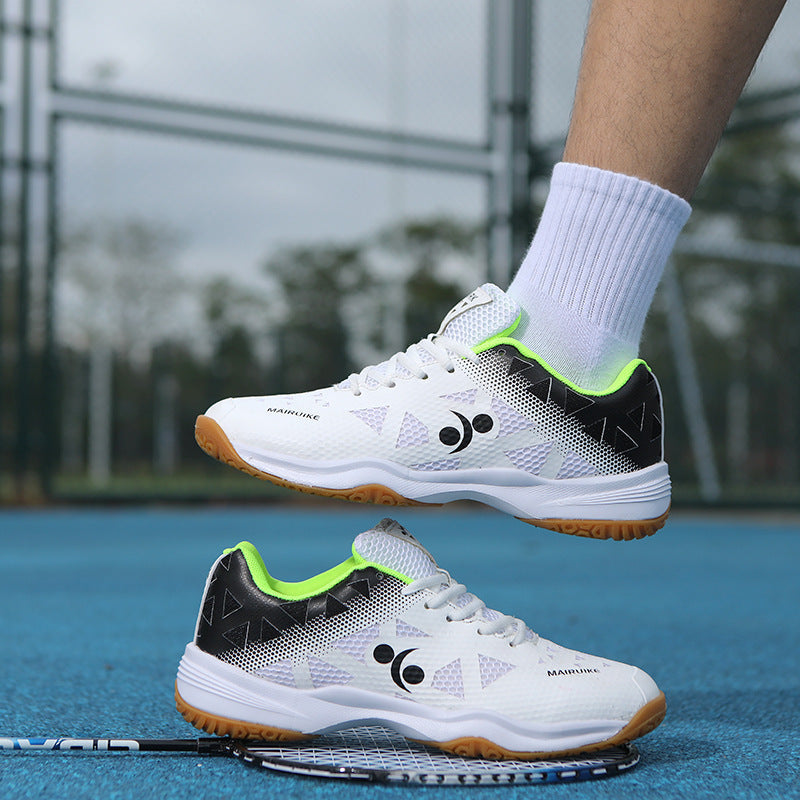 Damen Hochleistungs-Tennis-Schuhe mit dämpfendem Fußbett und atmungsaktiver Obermaterialstruktur