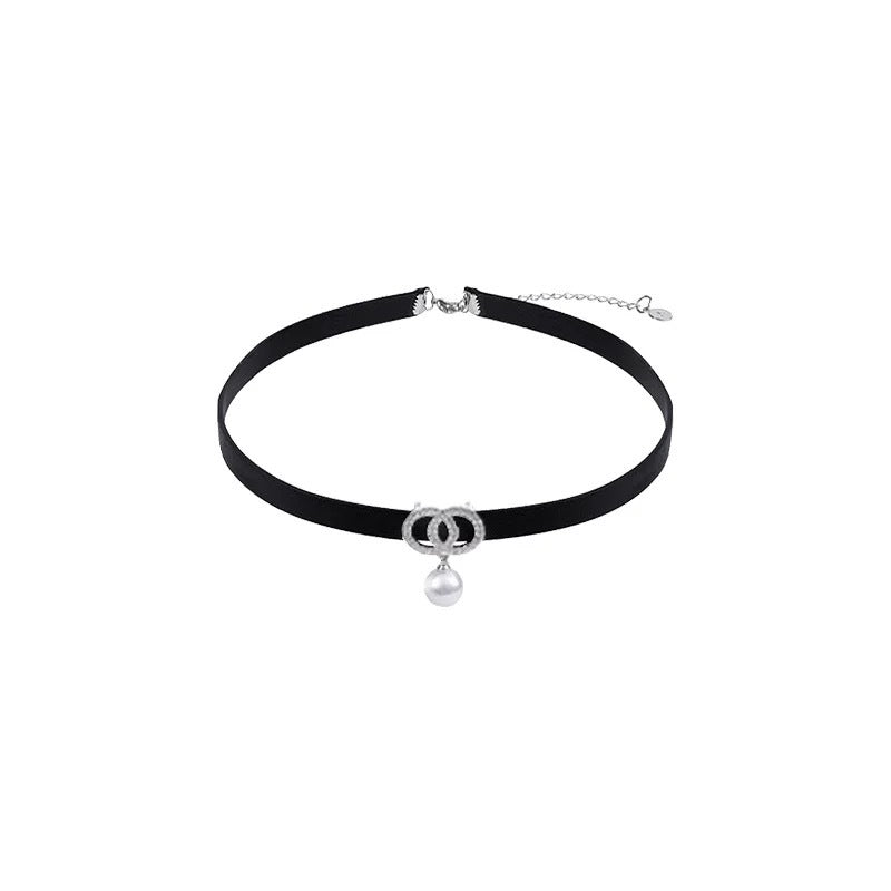 Damen Halskette mit funkelnden Zirkonia-Akzenten und eleganter Perle Shop Nory