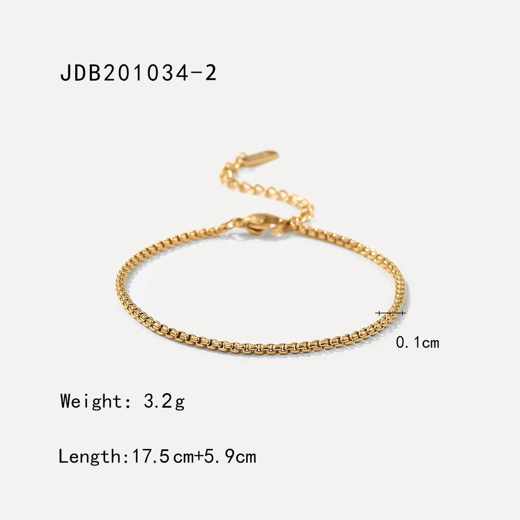 Damen Armband mit funkelnden grünen Kristallelementen und verstellbarem Verschluss Shop Nory