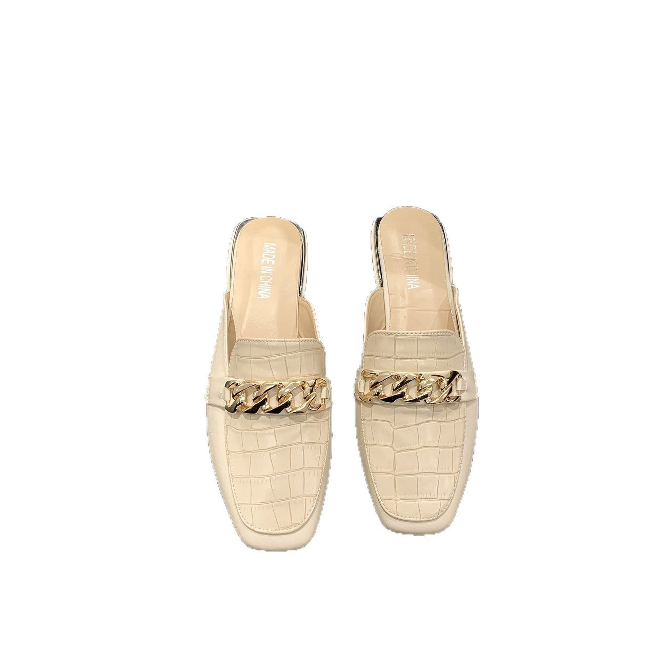 Damen Mules mit hochwertiger Kroko-Prägung und modischer Kettenapplikation