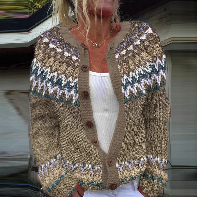 Damen nan gemusterte Strickjacke mit Rundpasse, Holzknöpfen und Eingrifftaschen Shop Nory