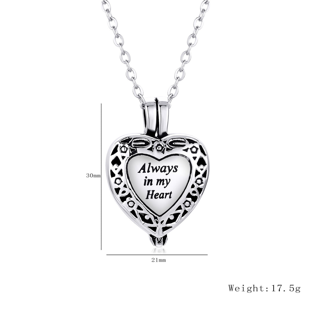 Damen Halskette mit herzförmigem Medaillon und persönlicher Gravur Shop Nory