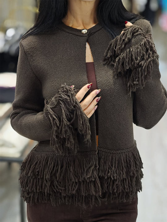 Damen Strickjacke mit Lagenfransen, Perlmuttverschluss und kastiger Silhouette Shop Nory