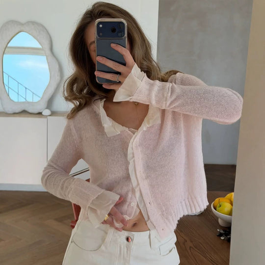 Damen Leichte Kurzgeschnittene Mohair‑Optik Strickjacke mit V‑Ausschnitt und Knopfleiste Shop Nory