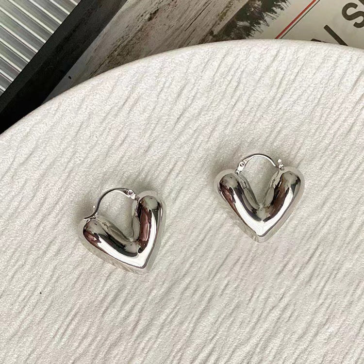 Damen Ohrhänger mit Herzmotiv und modernem Hochglanz-Finish Shop Nory